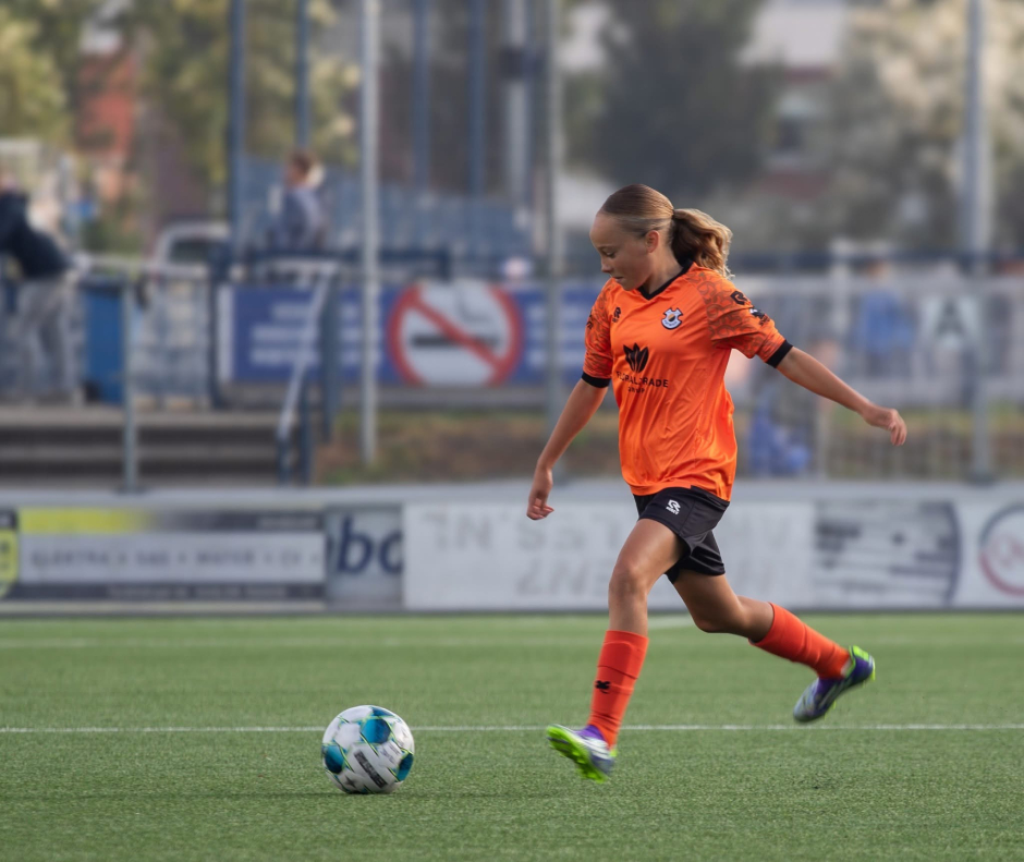 Eline de Kort op stage bij ADO Den Haag