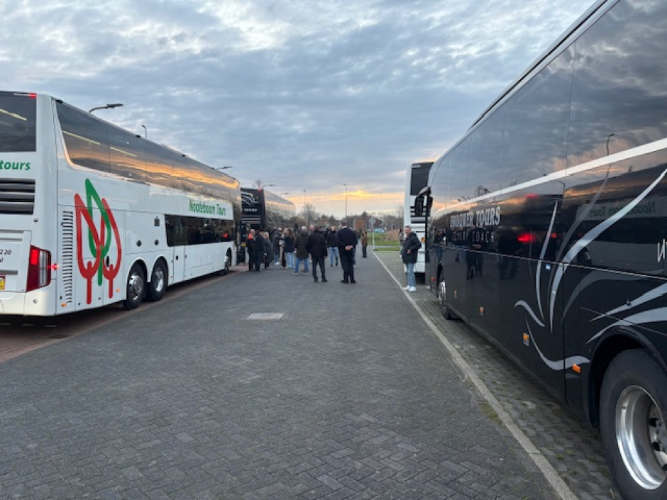Verplichte buscombi HSV Hoek