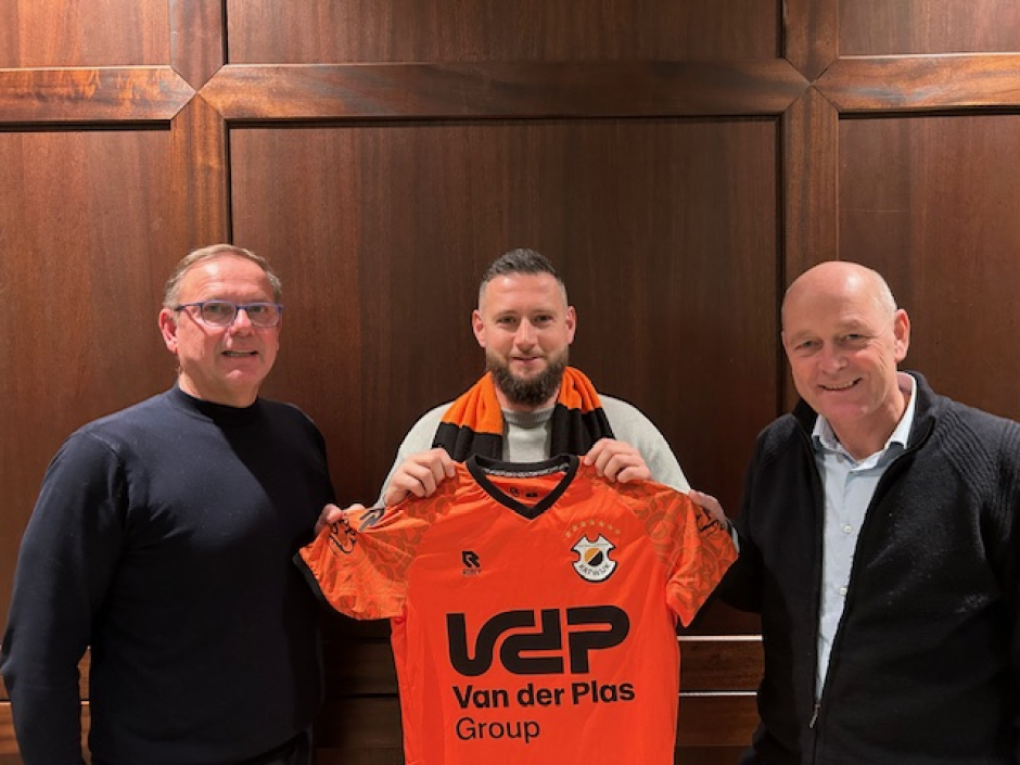 Luigi Bruins volgend seizoen nieuwe hoofdtrainer VV Katwijk