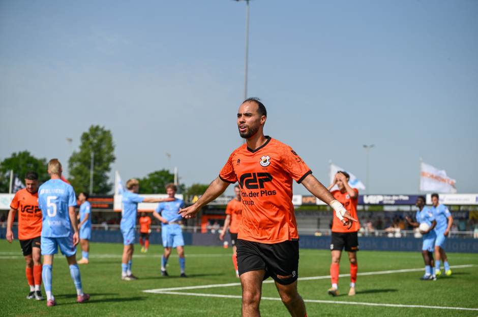 Katwijk wint overtuigend van Jong Sparta