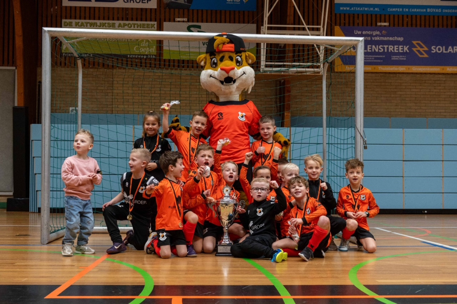 Minioren Toernooi: De beker gaat mee naar De Krom!