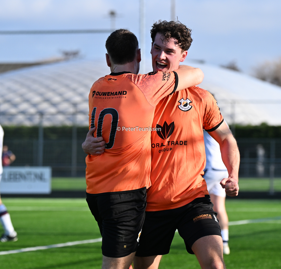 Katwijk 2: solide start in kraker