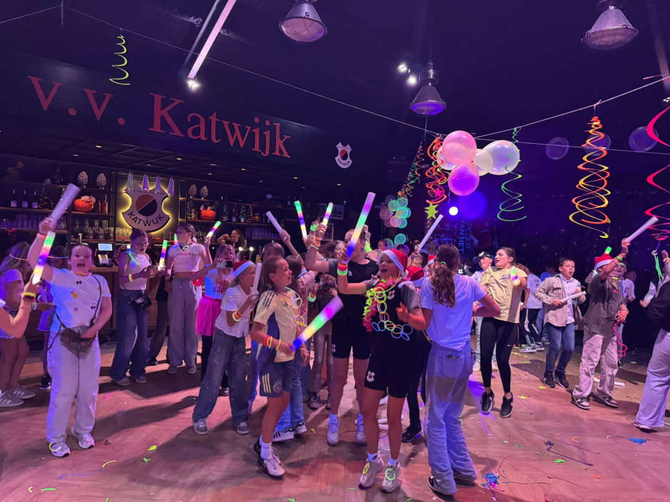 Kaartverkoop Oranje in Black Party