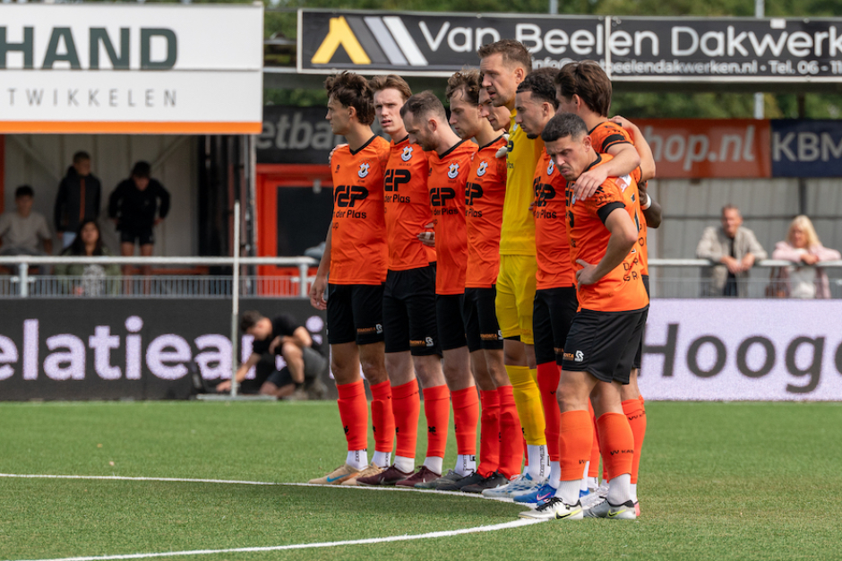 Supporters organiseren indrukwekkend eerbetoon