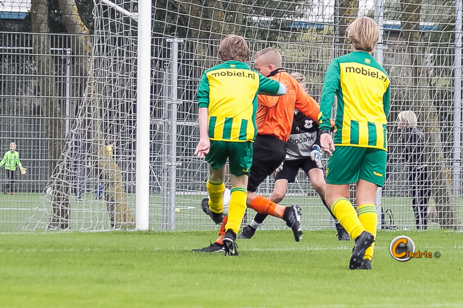 8-9-2018 Katwijk JO15-2 _ Voorschoten'97 JO15-3